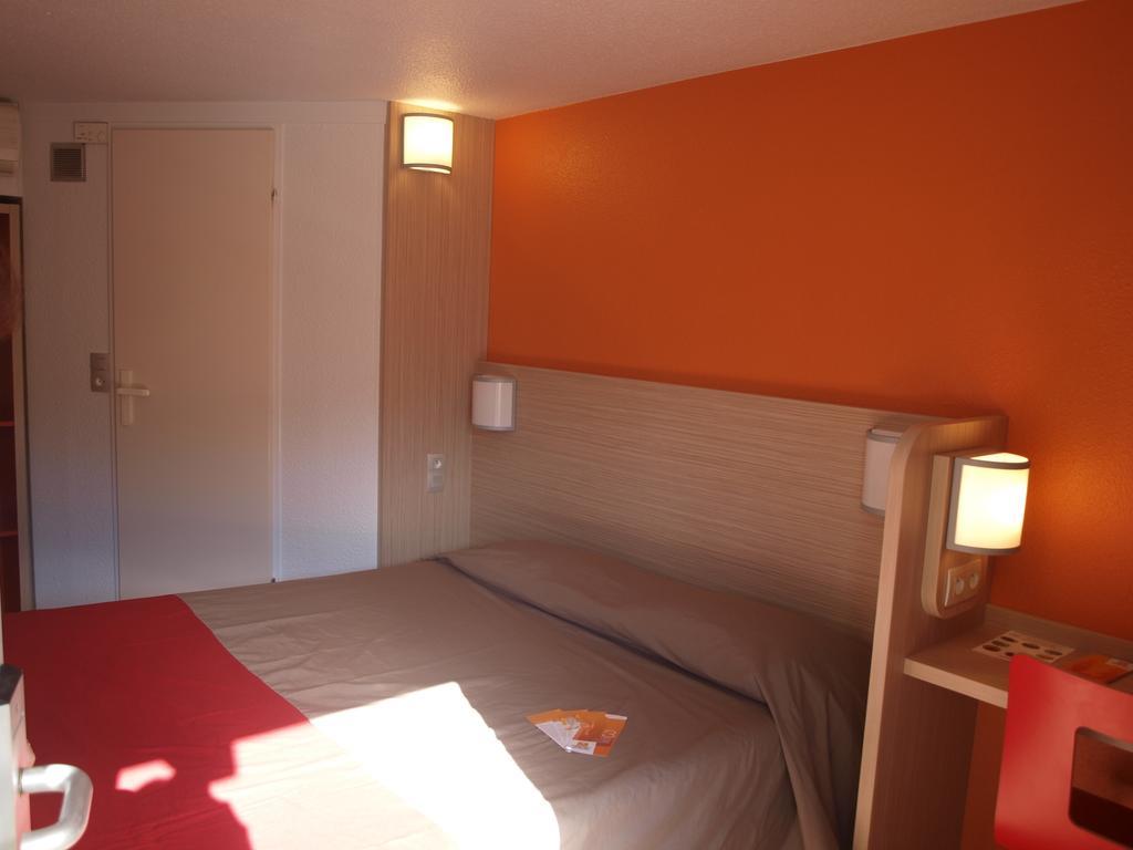 Premiere Classe Beziers Hotel Room photo