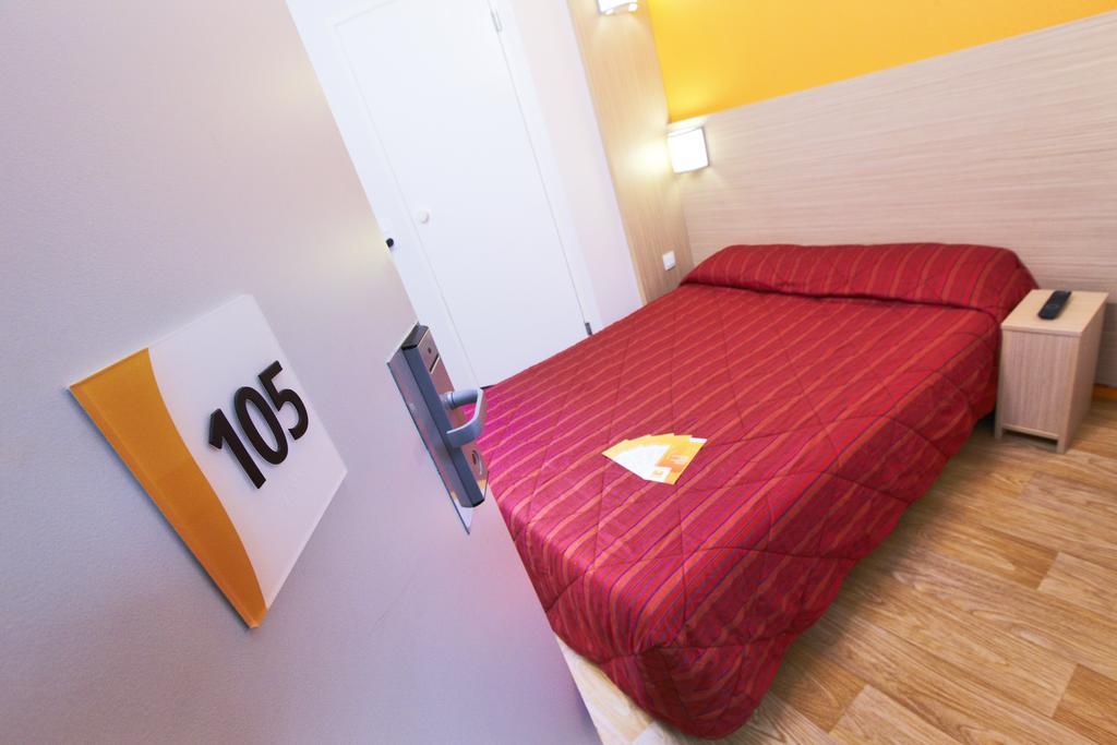 Premiere Classe Beziers Room photo